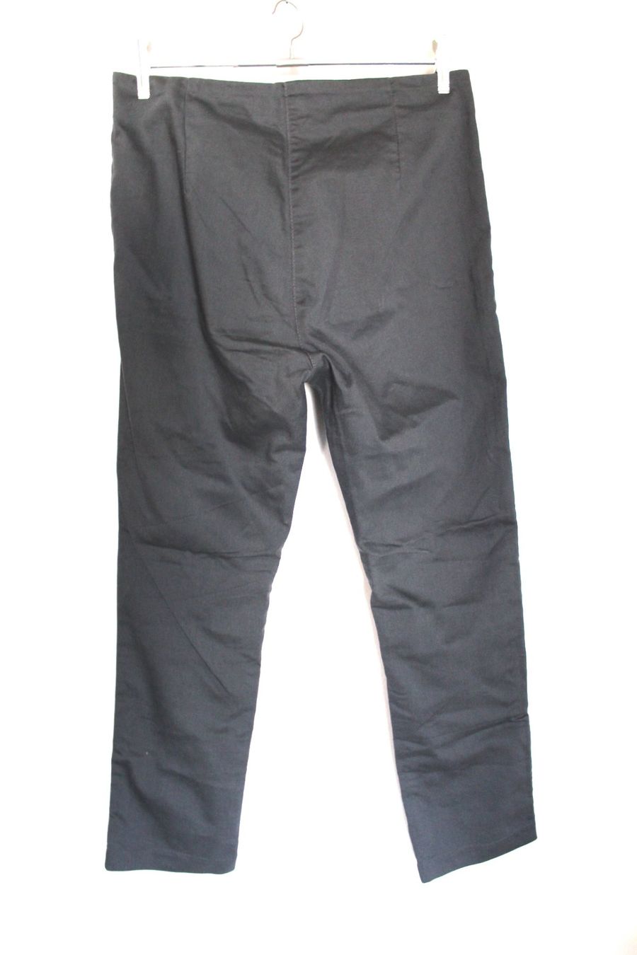 Pantaloni: Graue Damen Stoff Hose, EU-Gr.42 – Usato da Locarno venduto da madame-tus-sauds 3