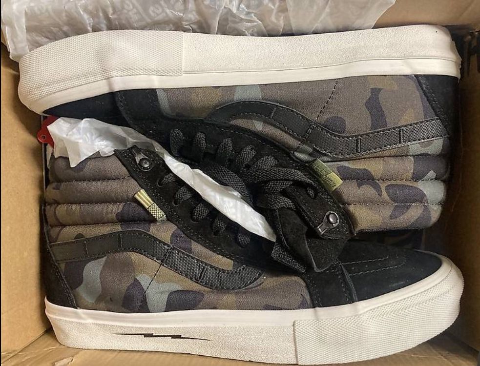 Vans Chaussures hommes: VANS DEFCON US 10.5  EU 44.5 – D'occasion à Frauenkappelen par SuperCows 3