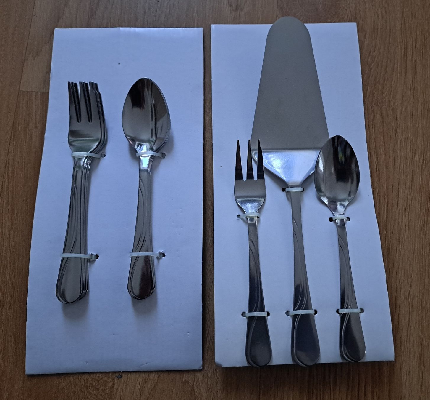 Bestecksets: Service à gâteau "Royal Limoges" – Neu und originalverpackt aus St-Imier von supernova21 1