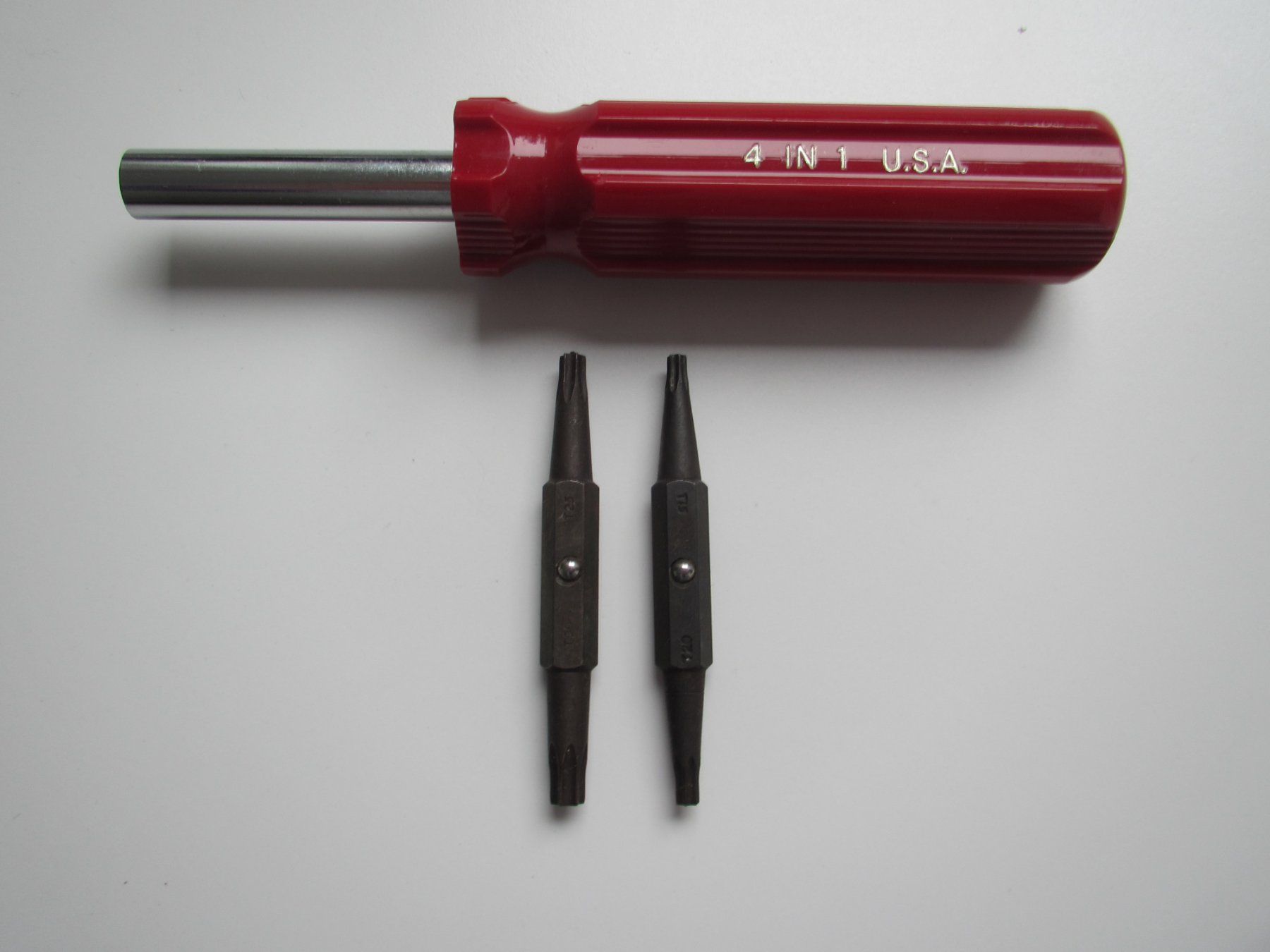 Tutti gli attrezzi: ULLMANN UMSTECK TORX  SCHRAUBENDREHER 4 IN 1 – Nuovo (secondo la descrizione) da Zumikon venduto da Gung