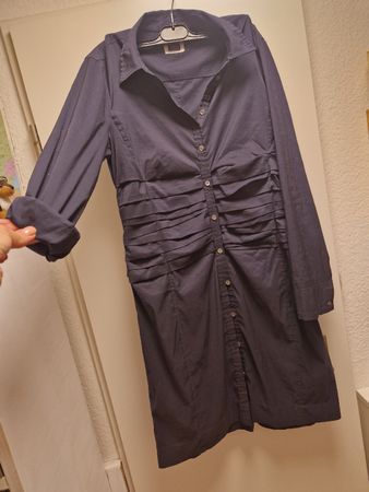 Schickes Kleid dunkelblau von CINQUE, Grösse 40/42 wie neu