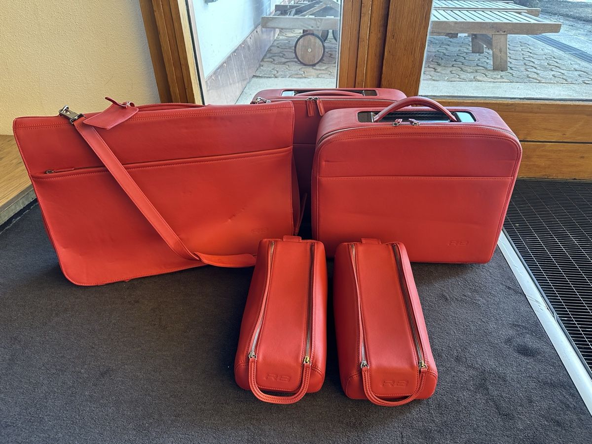 Valigie: Ensemble de bagages pour Audi R8 Coupe – Usato da Grandvaux venduto da Leloudu099