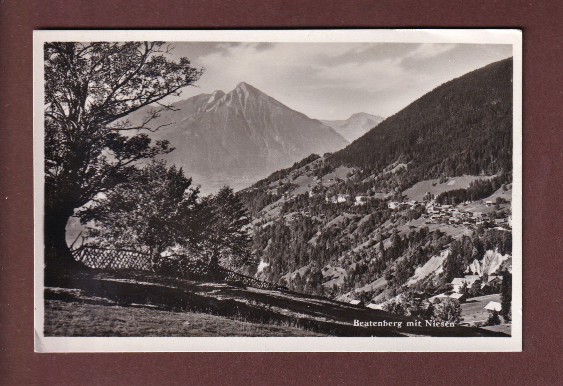 Cartoline postali: BEATENBERG - Niesen - 1941 – Usato da Pully venduto da nicecards-shop
