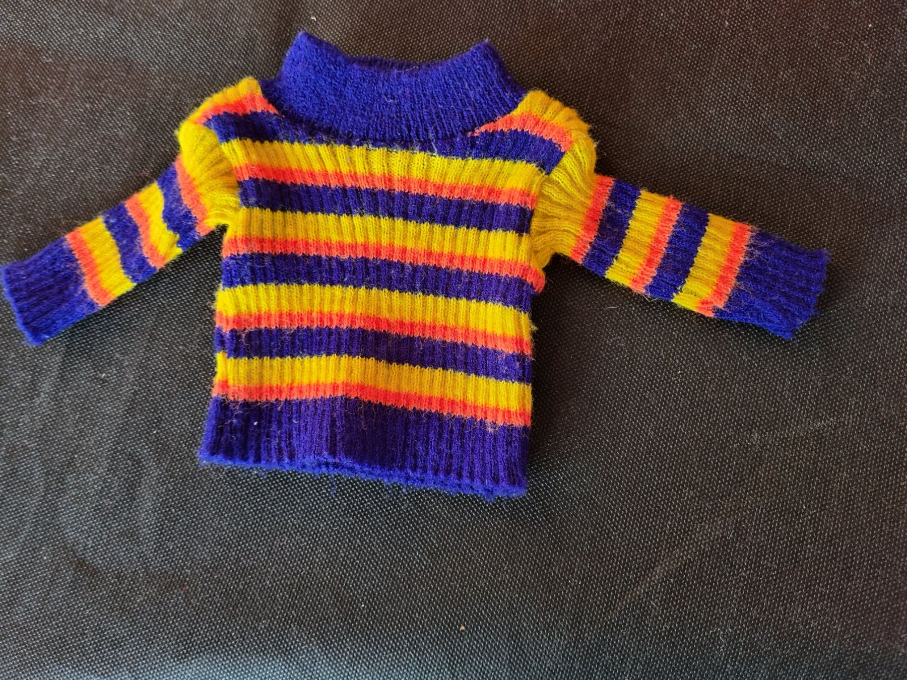 Sasha Morgenthaler Bambole: 2 süsse Original Sasha Puppenpullover um1968/70 – Usato da Münchenbuchsee venduto da babilibern 3