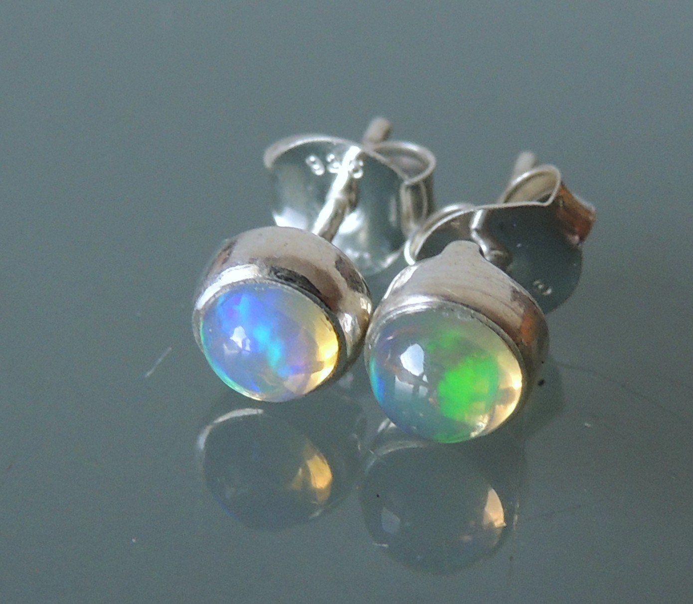 Orecchini pendenti & Orecchini a lobo: Äthiopischer Opal Silber 925 Ohrstecker 6 mm – Nuovo e nell'imballaggio originale da Waldenburg venduto da schaller707 1