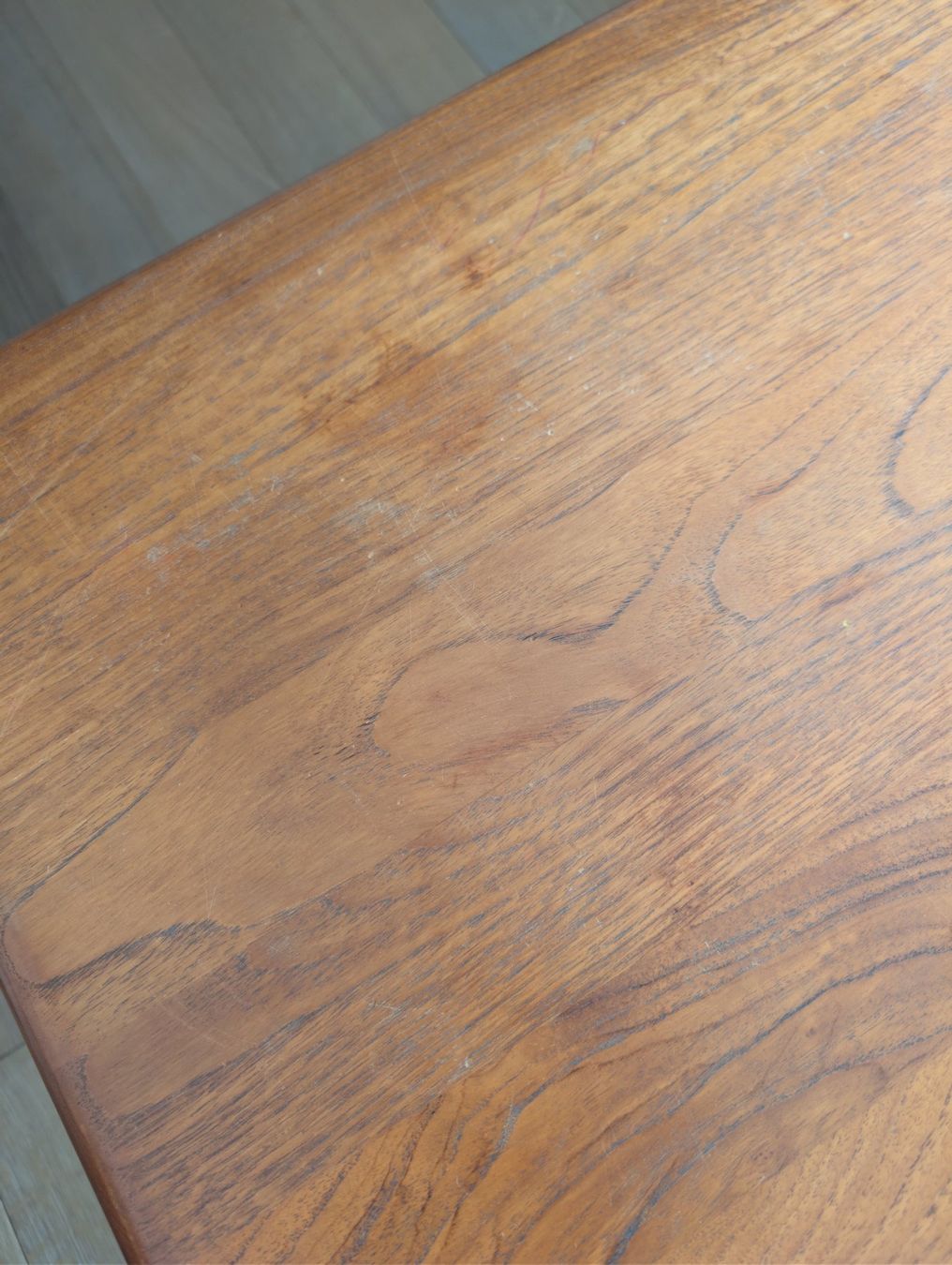 Tavoli: Couchtisch Mid-Century – Usato da HINTEREGG venduto da Bennihr 1