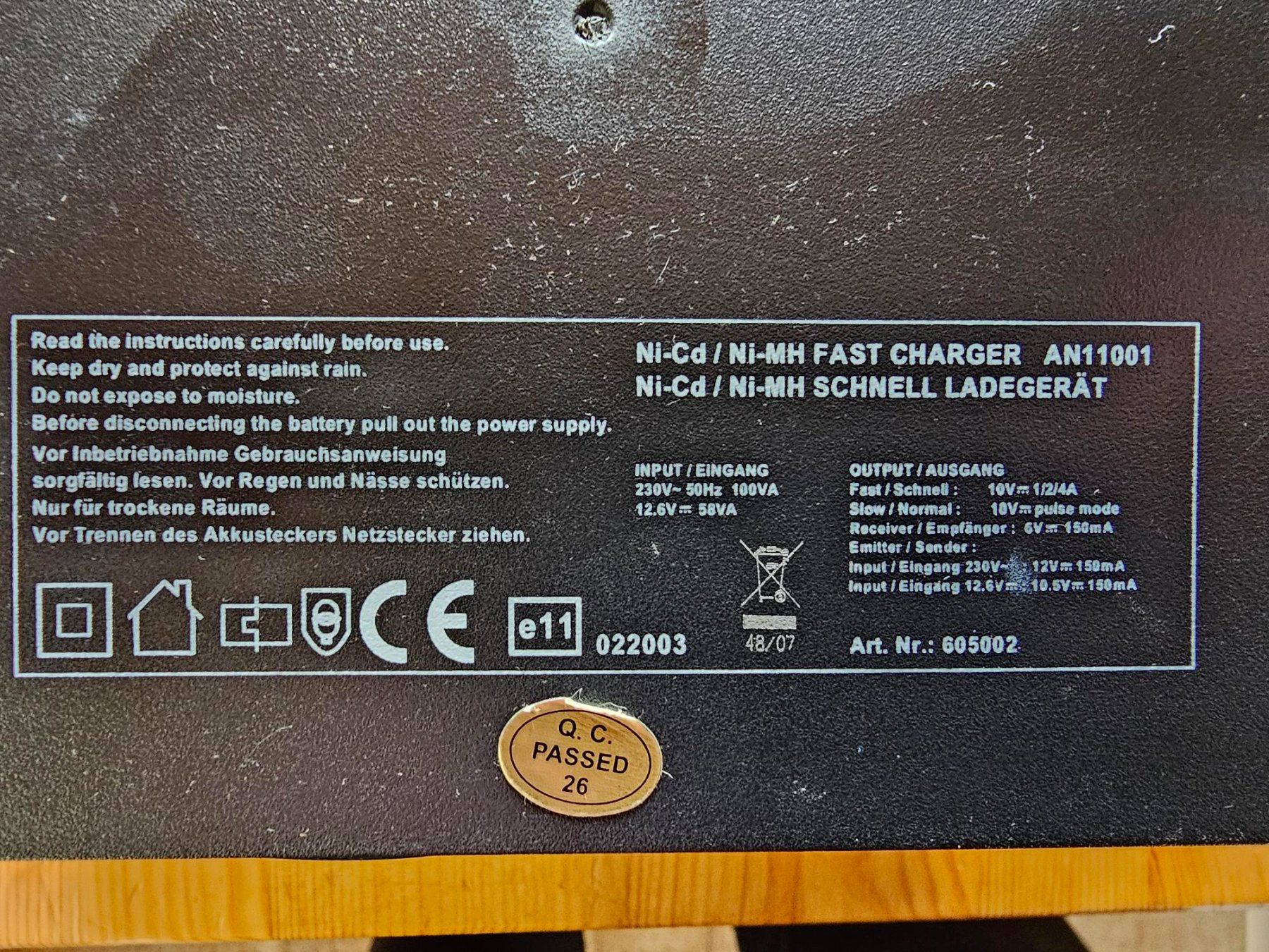 Carson Caricatori & Batterie: Carson Expert-Charger 3 Schnellladegerät – Usato da Oberiberg venduto da Obi1073 2