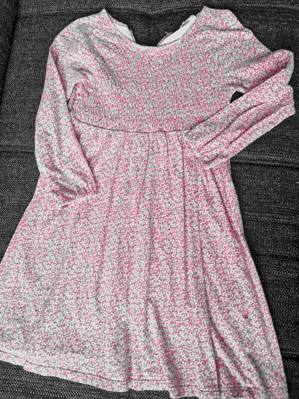 H&M Vestiti & Gonne: H&M Kleid Gr 122/128 – Usato da Zollikerberg venduto da nmonika