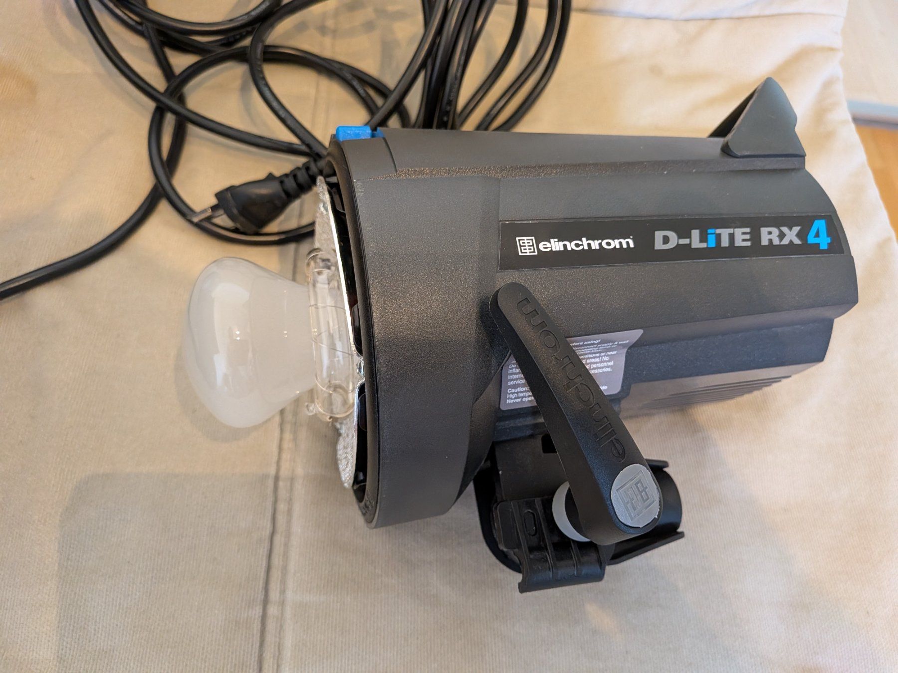 Flash: Elinchrom D-Lite RX4 – Usato da Schaffhausen venduto da Youalwaysmakemesmile
