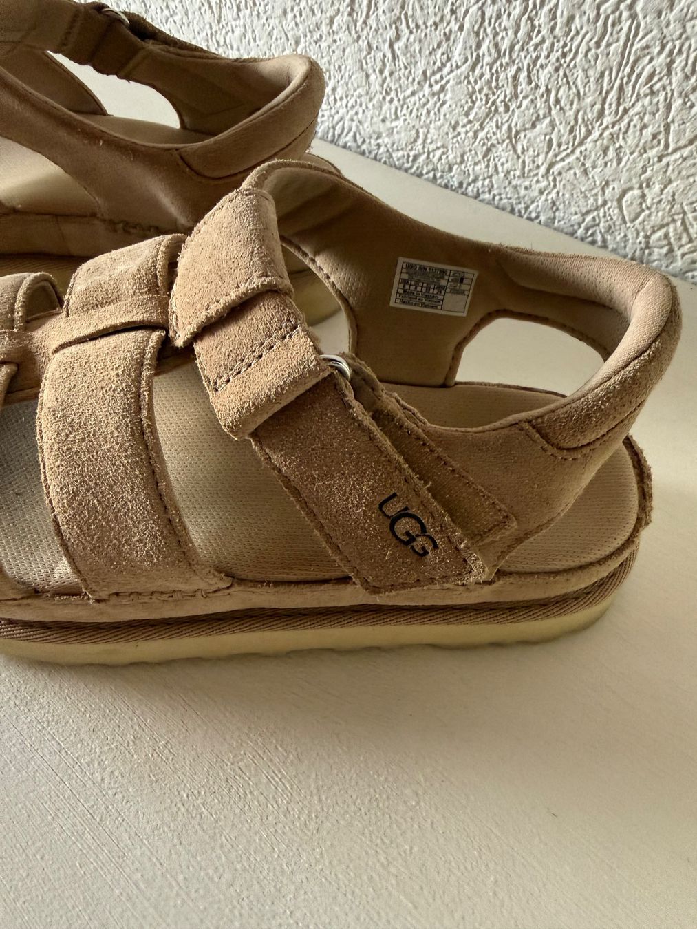 Ugg Scarpe da donna: Sandales à plateau UGG taille 39 – Usato da Céligny venduto da kimag1 2