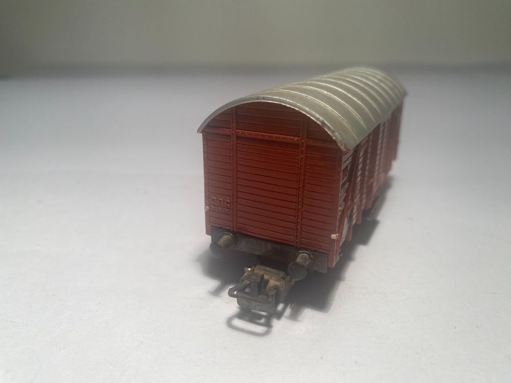 Kleinbahn geschlossener Güterwagen Braun ÖBB, DC Achsen 3