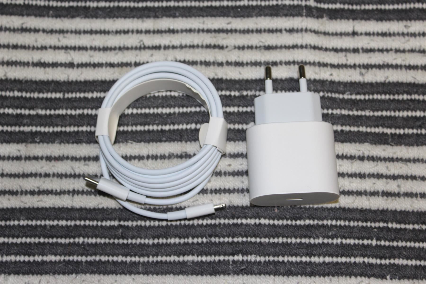 Caricabatterie: 20W PD Ladegerät +kabel 2Meter  iphone – Nuovo (secondo la descrizione) da Kirchdorf AG venduto da Aarereussshop 5