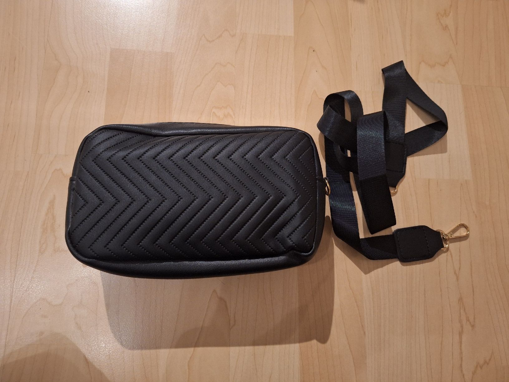 Borse da donna: Handtasche schwarz – Nuovo (secondo la descrizione) da Wanzwil venduto da chlinih93