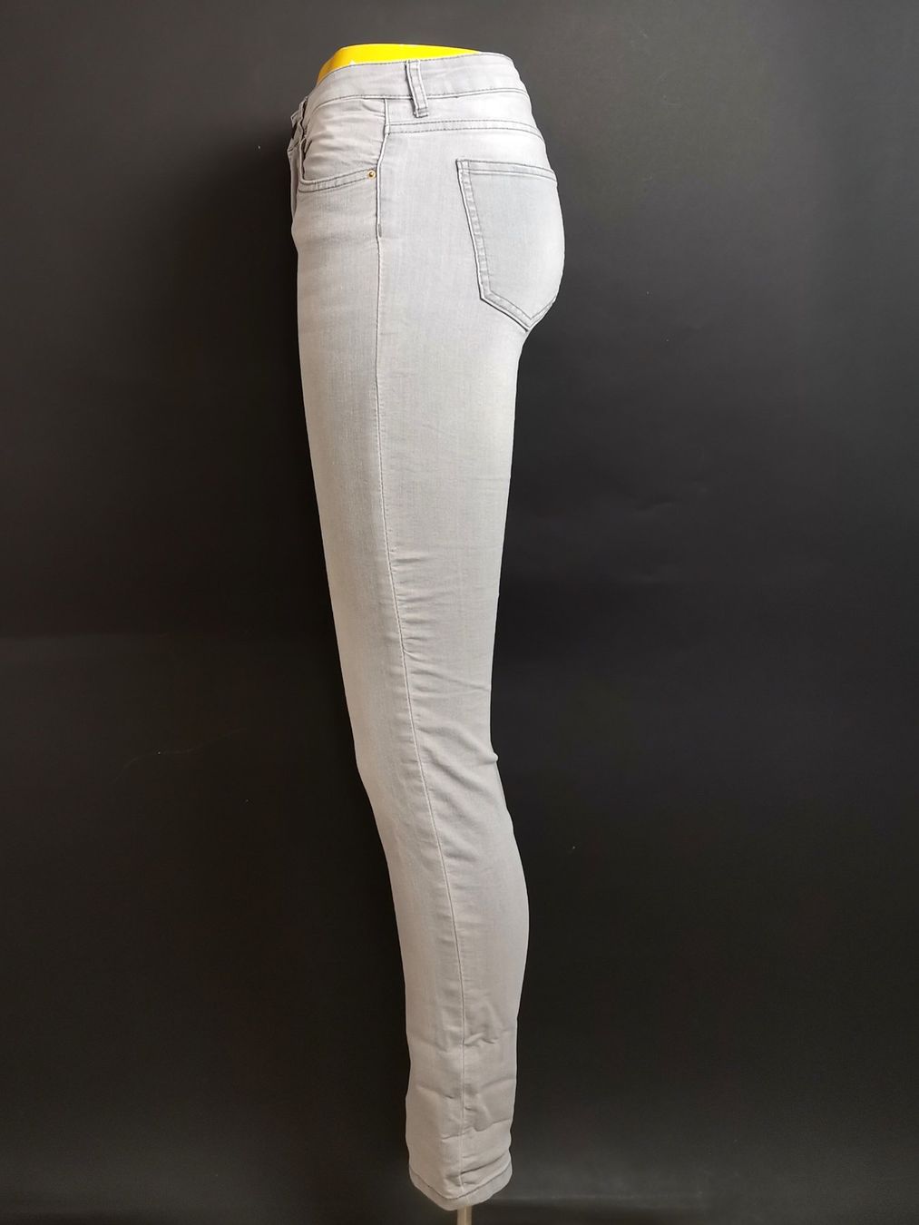 H&M Jeans: H&M Jeans – Usato da Schaffhausen venduto da Restwert_SH 3