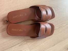 MARC CAIN Mules – Geflochtene Leder-Riemen, Braun