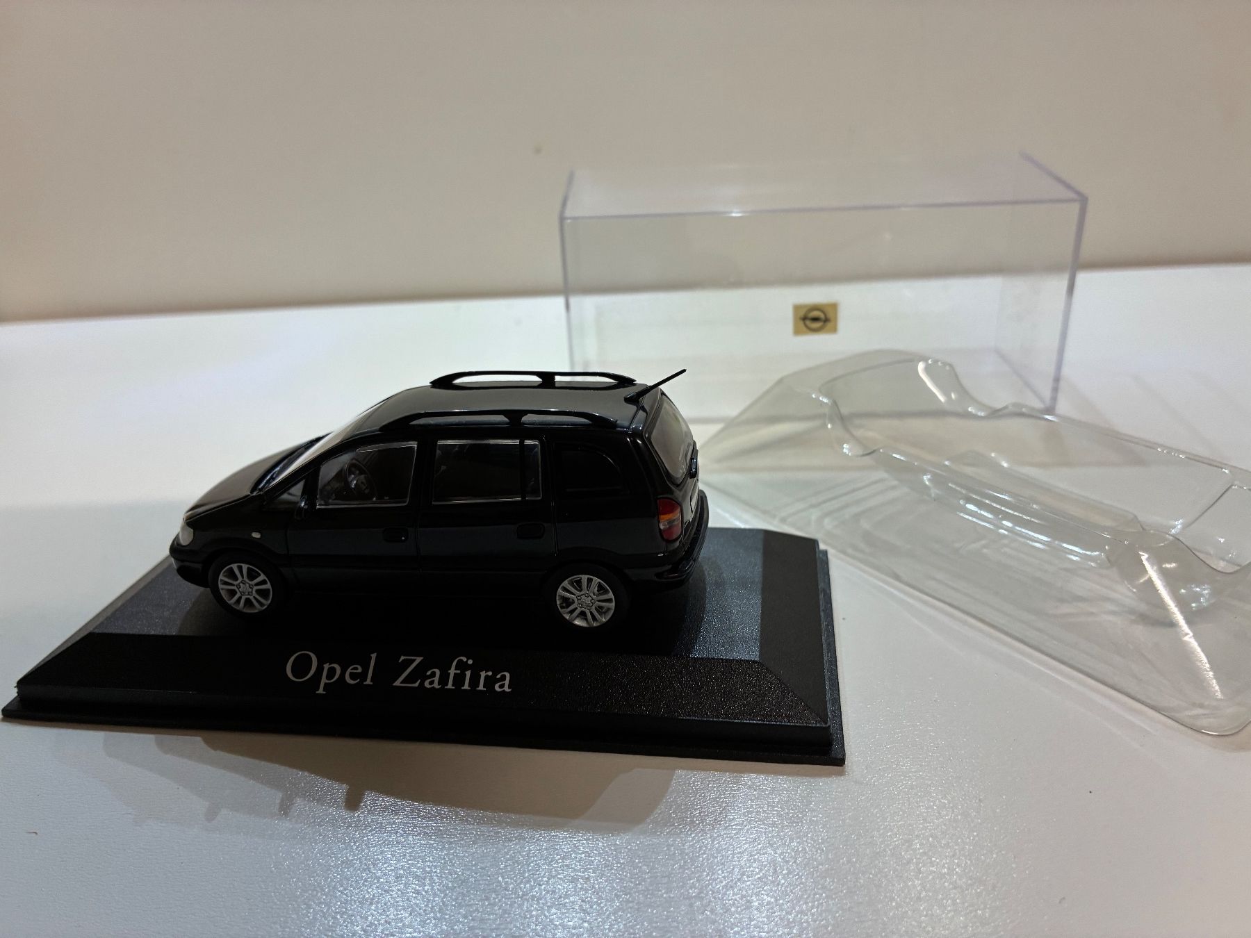 Minichamps Modellautos: Modellauto Opel Zafira A – Neu und originalverpackt aus Kräiligen von hkk 4