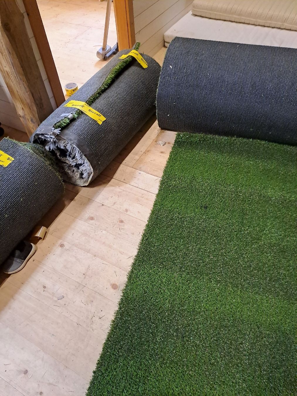 Tappetini fitness: Kunstrasen auf 5 Rollen – Usato da Heimenschwand venduto da fipuae 1