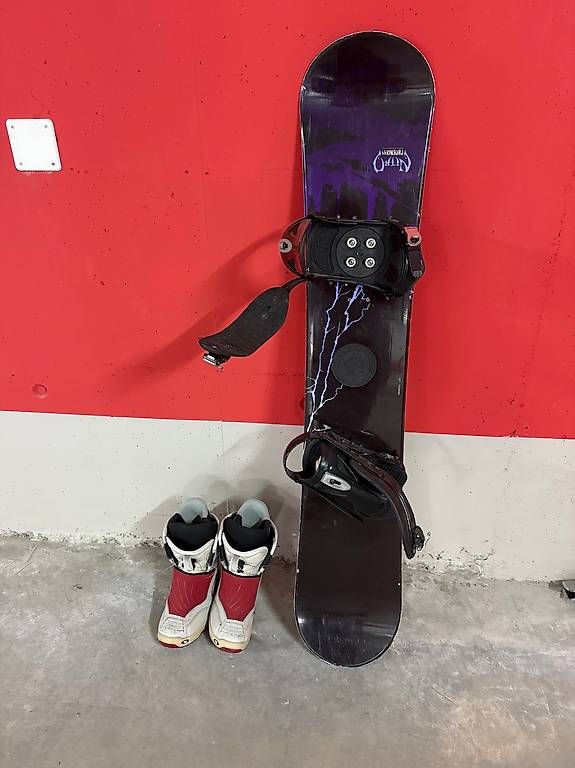 Skis: Snowboard Nitro Phoenix + Boots und/oder Ski Head C140 – Gebraucht aus Gersau von coc_qby5 3