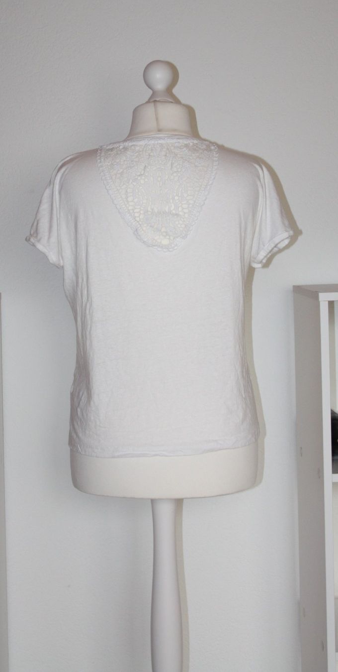 T-Shirts: T - Shirt weiss mit Spitze Gr. XL – Neu (gemäss Beschreibung) aus Flüelen von Diversicum-Textil 1