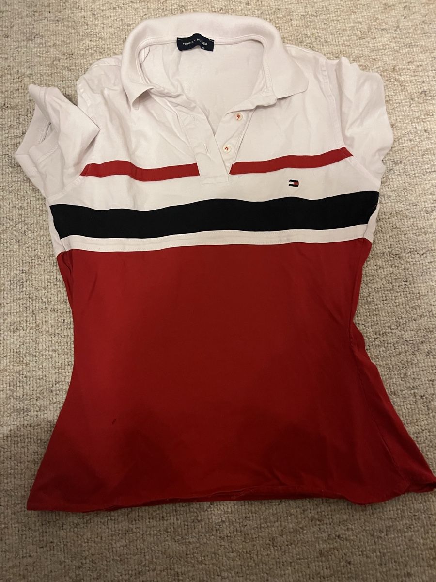 T-shirts: Tommy Hilfiger polo Top – D'occasion à Murten par ale_b5vh