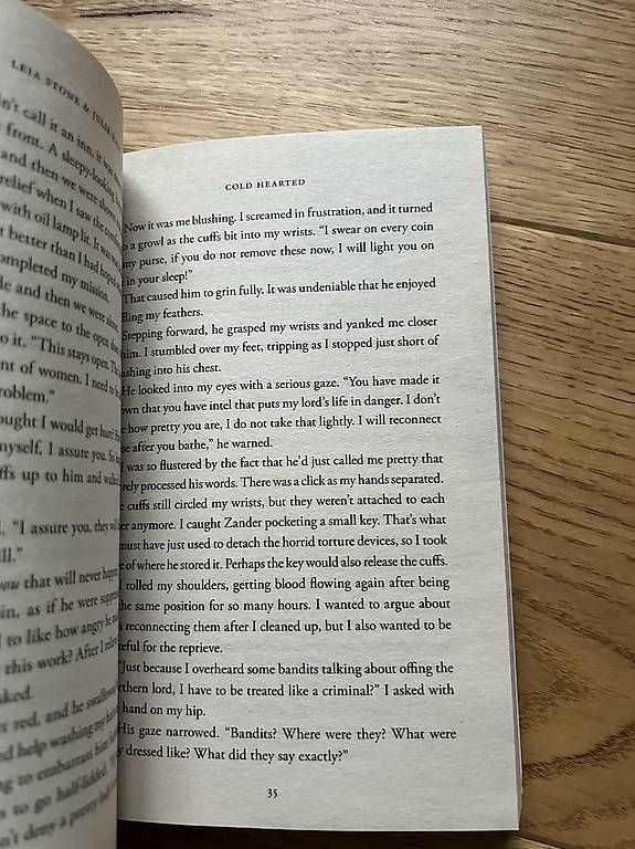 Libri: Cold hearted - Leia Stone, Julie Hall – Nuovo e nell'imballaggio originale da Altstätten SG venduto da tab_77z2 2