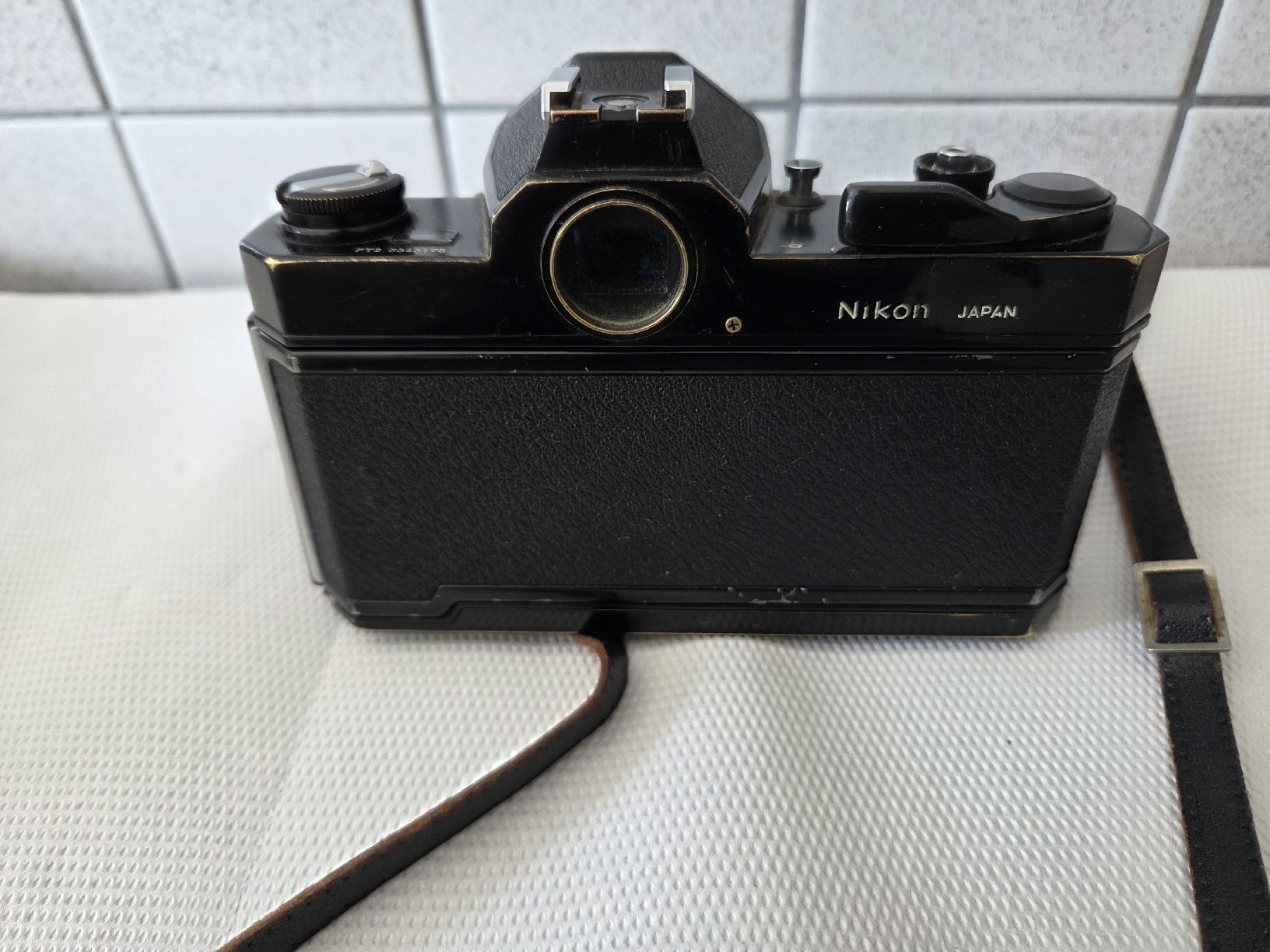 Nikon Fotocamera: Nikon Nikkormat FT2 Spiegelreflexkamera  – Usato da Dietikon venduto da Allegra34 5