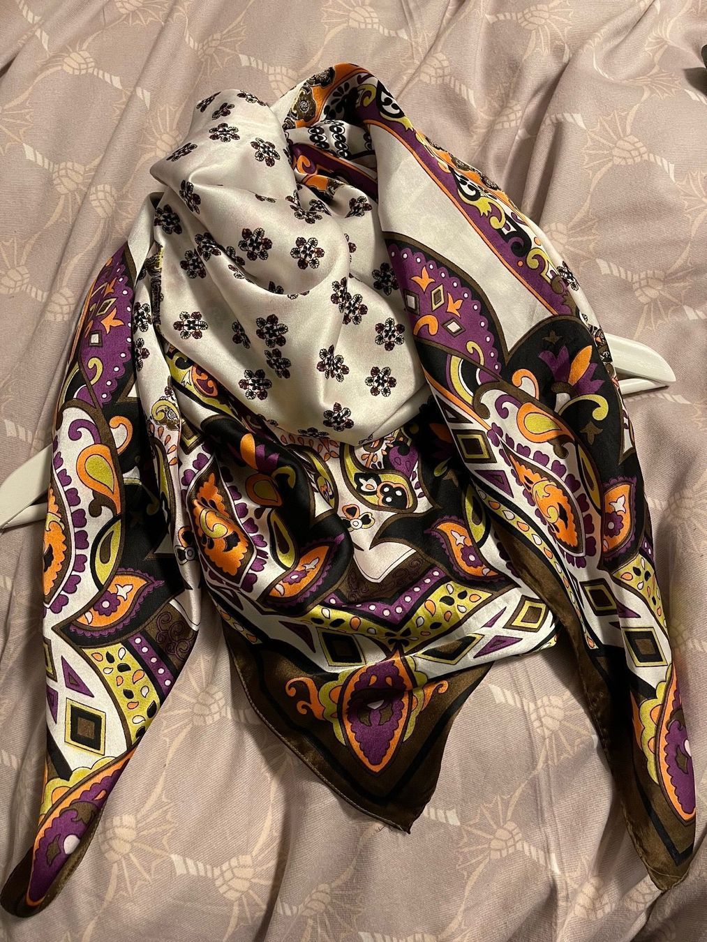 Foulard & Sciarpe: Halstuch, Foulard Damen – Usato da Winterthur venduto da Deal246 1
