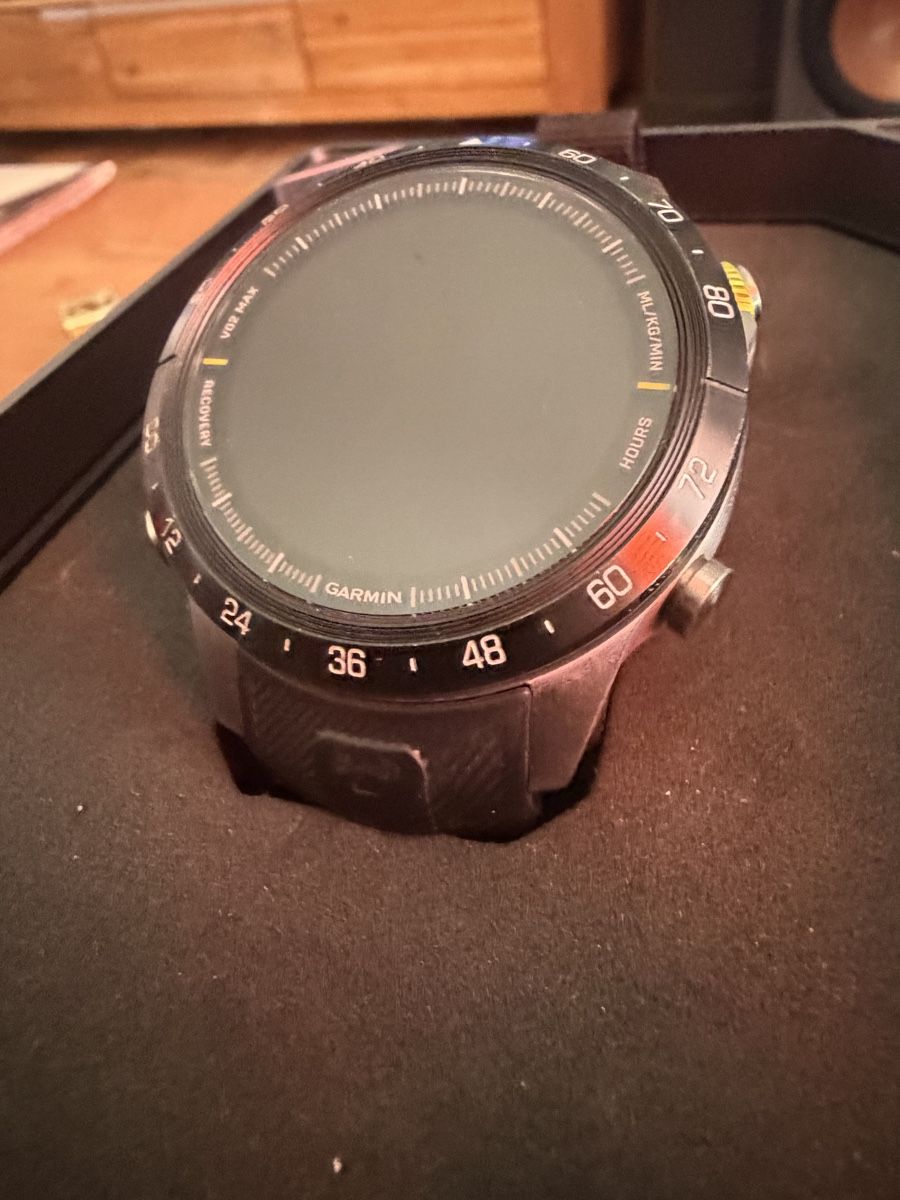 Garmin Smartwatch: Montre Garmin Marq Athlete Gen 2  – Usato da Nidau venduto da MOMO27K 3