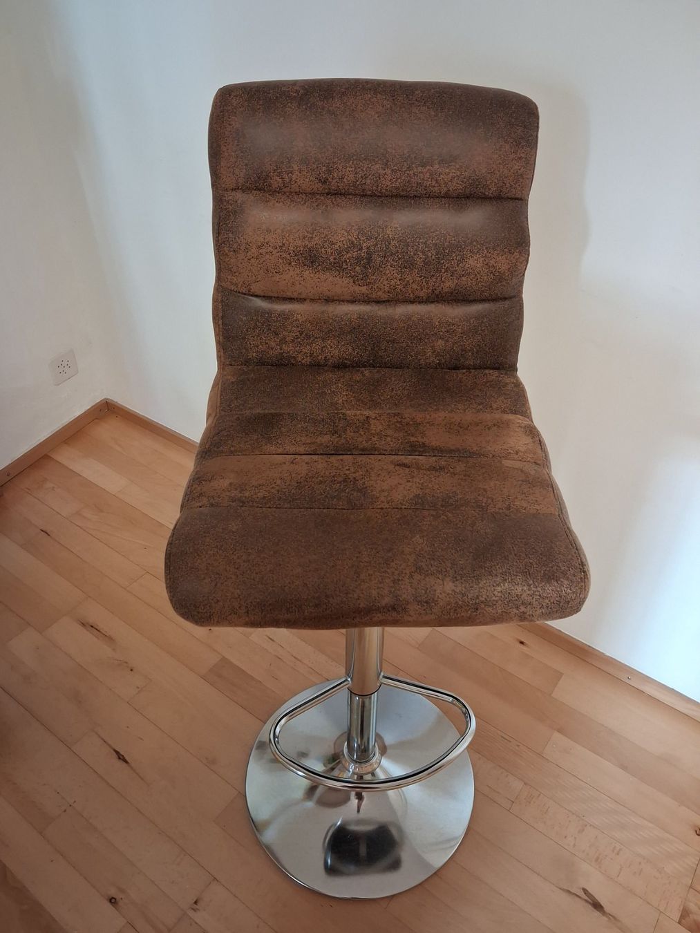 Hochstühle: Barhocker – Neu (gemäss Beschreibung) aus Chur von Schneehase11