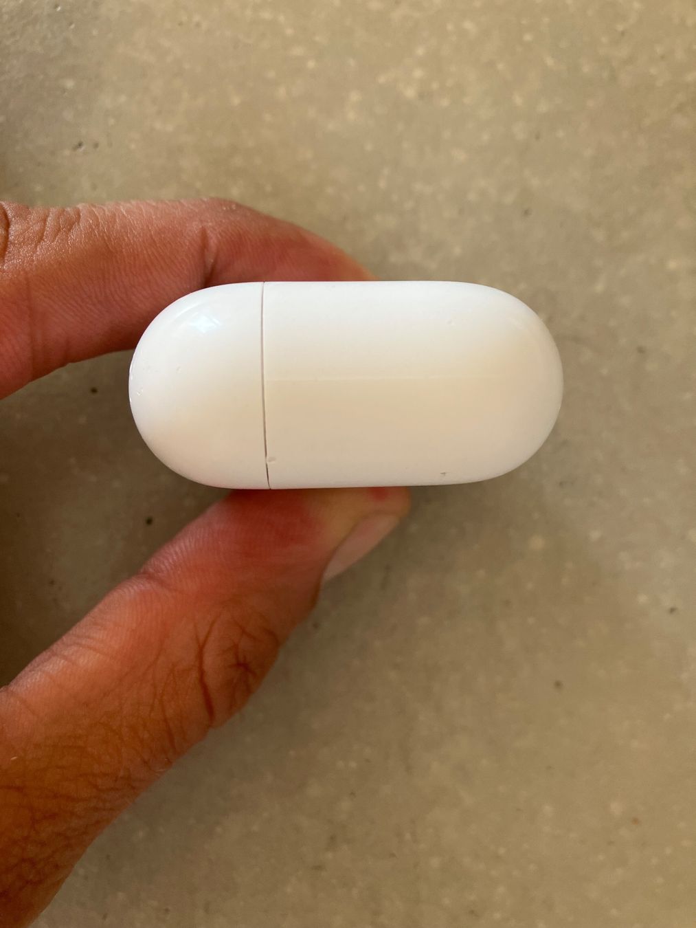 Apple Cuffie: Apple AirPods 3 Case – Usato da Lausanne venduto da mr.v 6