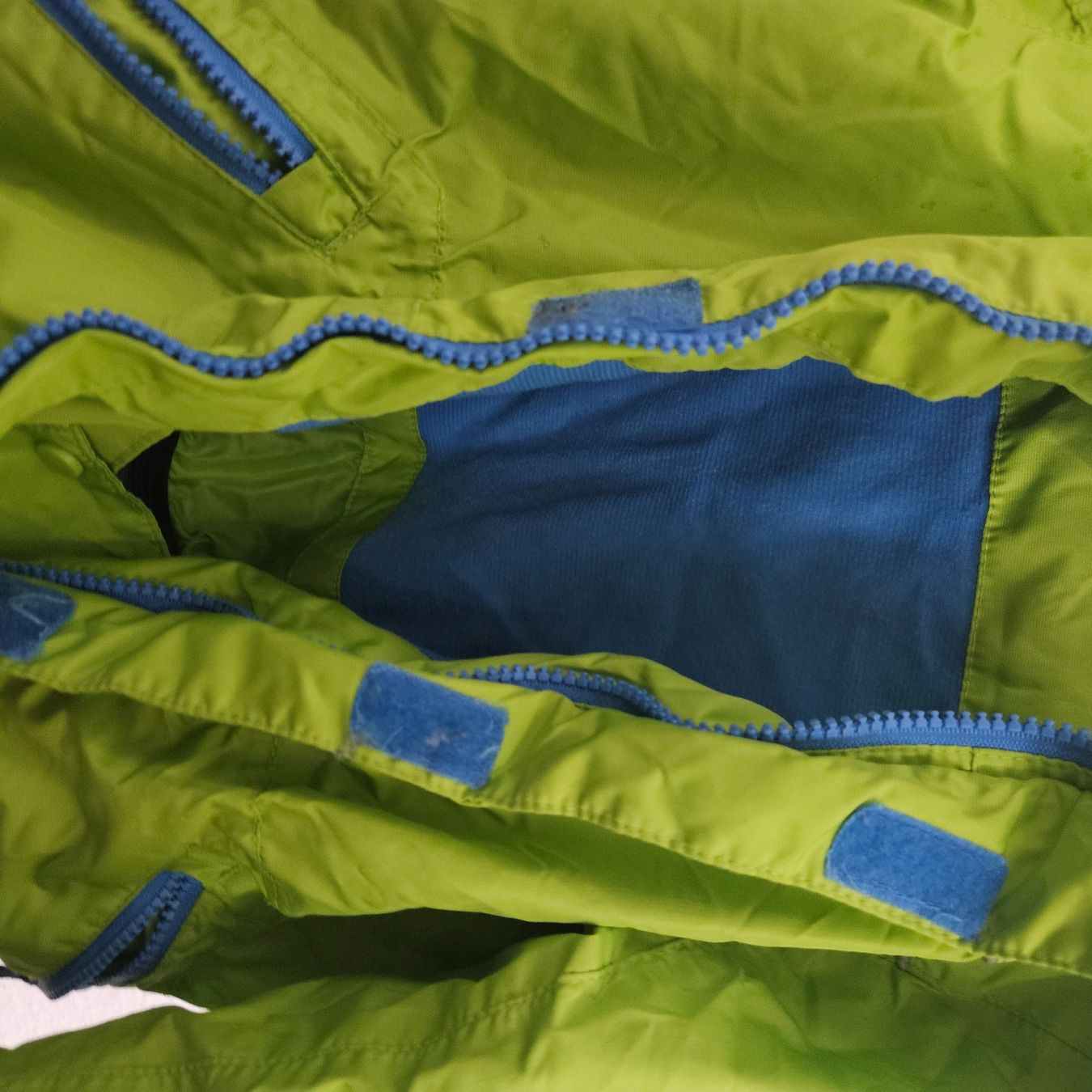Vestes & Manteaux: Übergangsjacke, Gr. 110 /116 grün/blau – D'occasion à Herrliberg par daki0017 2