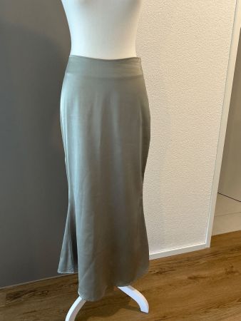 Rock lang mint von Missguided Gr. 36