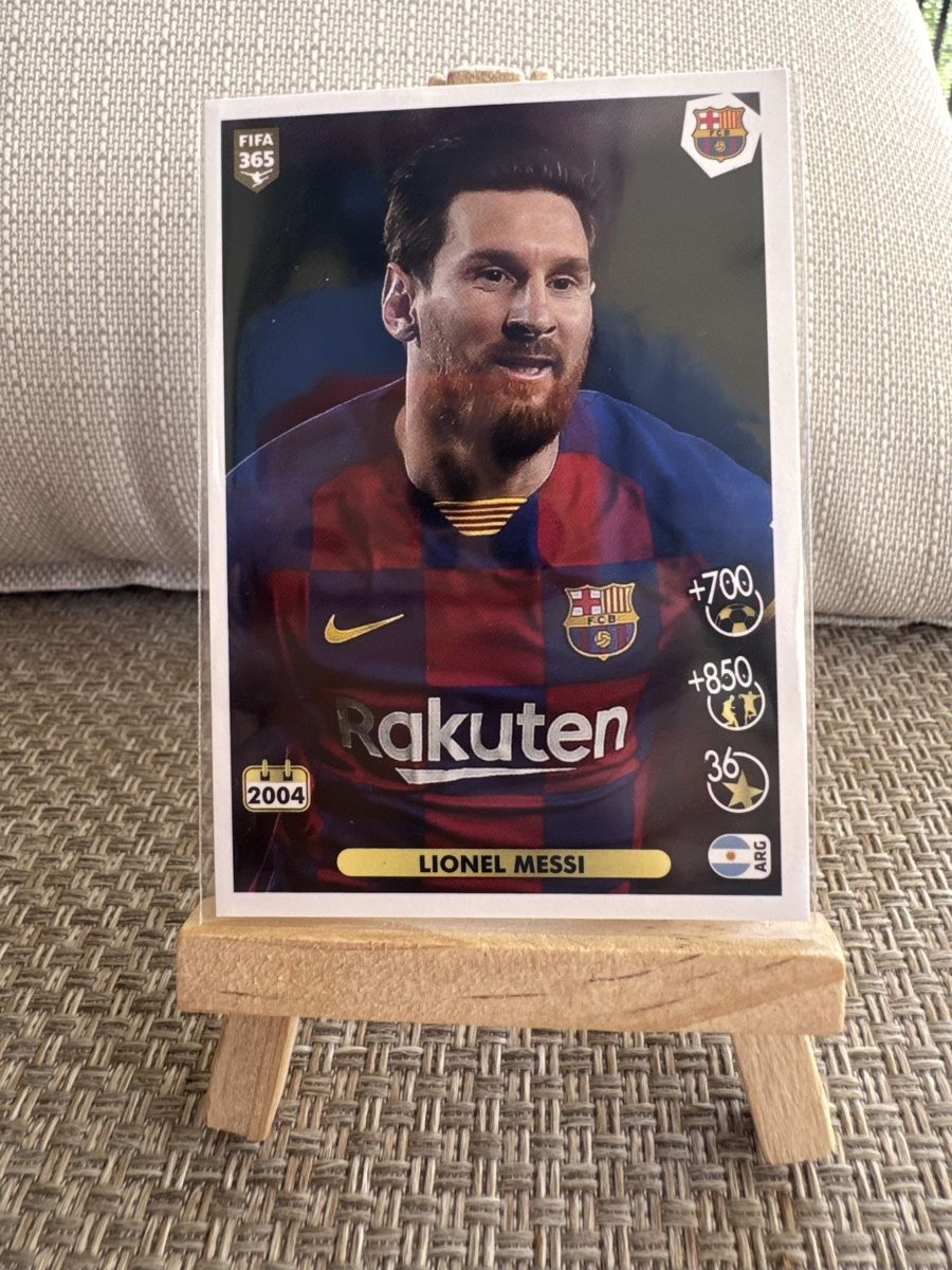 Panini Carte collezionabili: Lionel Messi Panini FIFA 365 Nr. 5 — FC Barcelona — Mint — – Usato da Emmen venduto da Panininho
