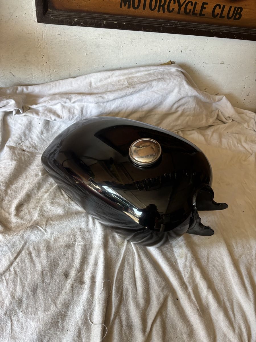 Harley-Davidson Tutti i ricambio per moto: Harley Davidson Benzintank Fx/fxr – Usato da Schötz venduto da Harley35 2