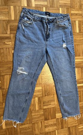 Damen Jeans Gr. 46/32 Destroyed Look Urban Classics