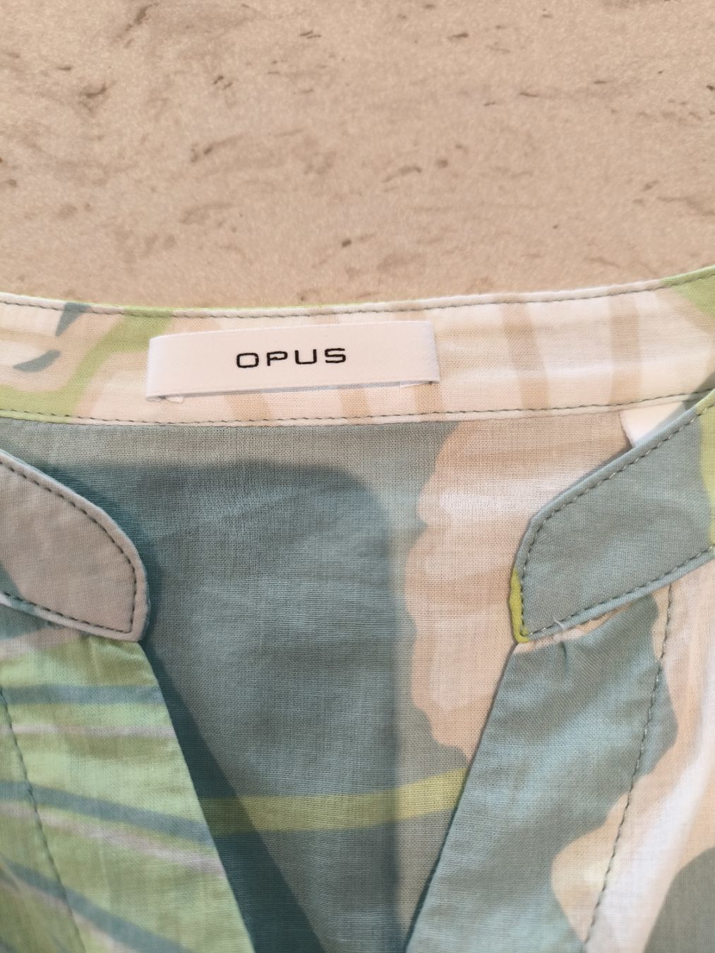 Opus Camicette: Opus Bluse, Gr. 38, helles Muster, Baumwolle, Top Zustand! – Nuovo (secondo la descrizione) da Unterägeri venduto da ginger17 3