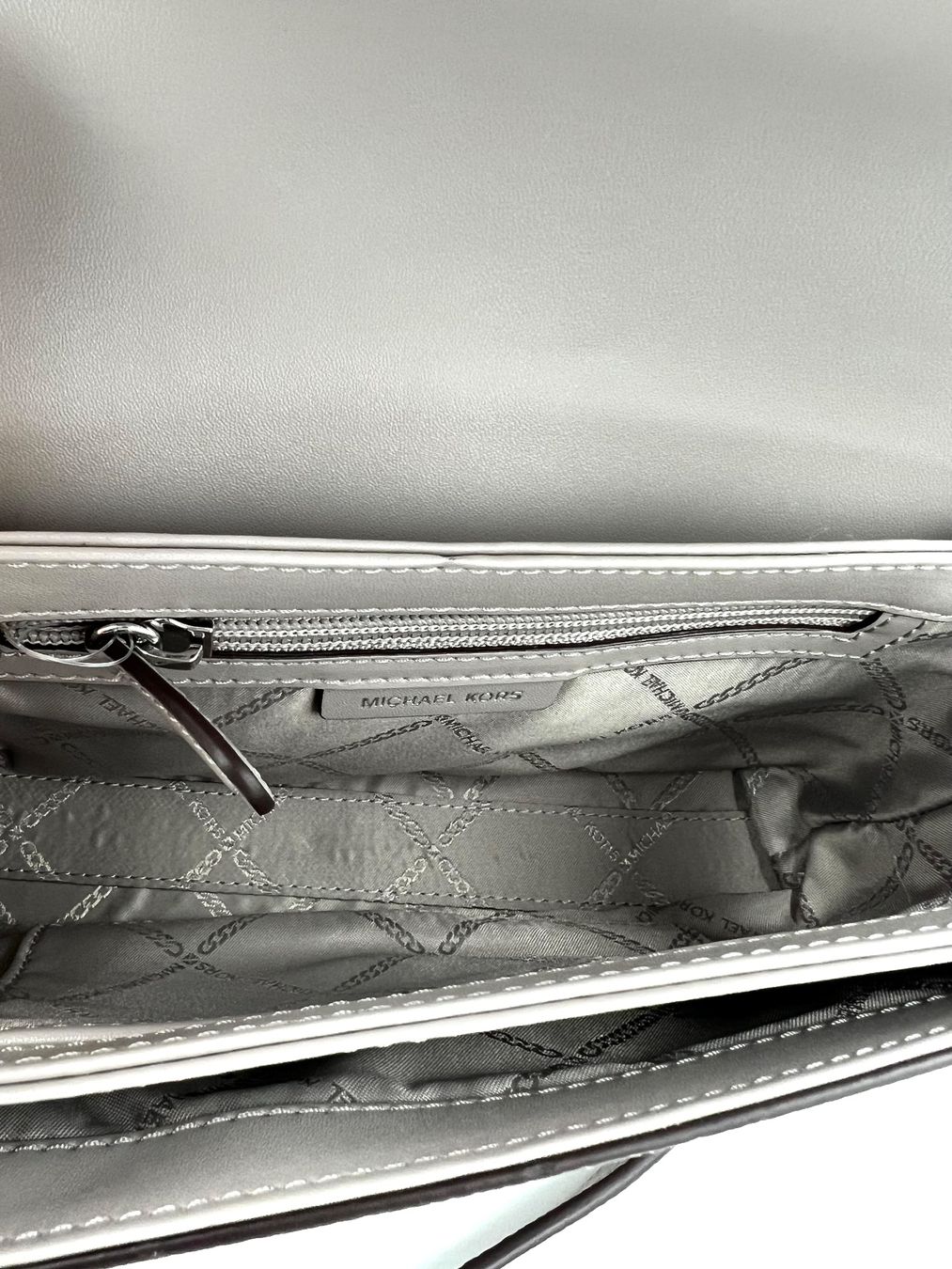 Michael Kors Borse da donna: Michael Kors Tasche pearl grey – Nuovo e nell'imballaggio originale da Wiedlisbach venduto da Sistershop 4