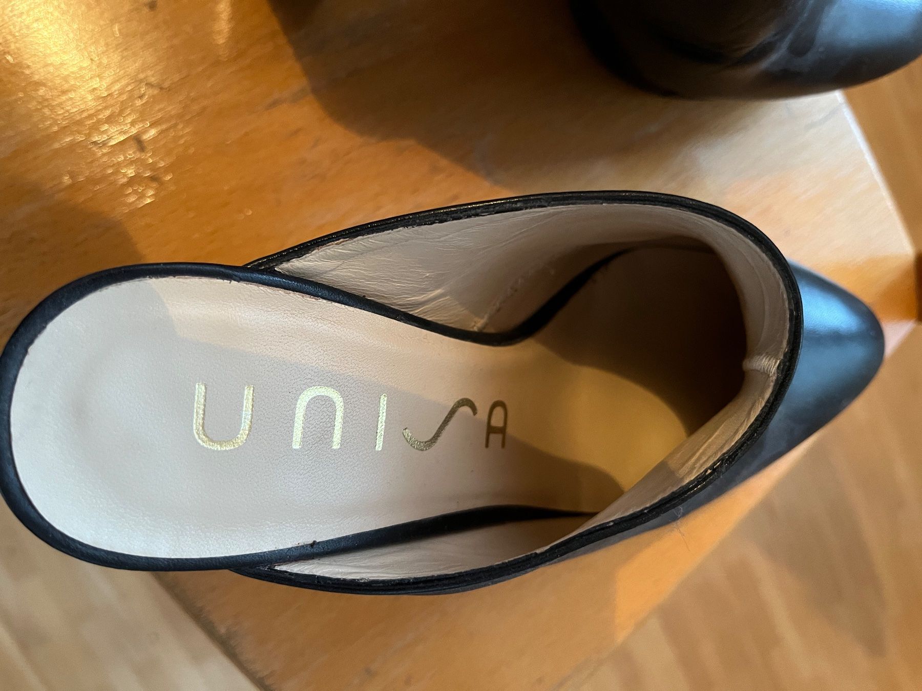 Unisa Damenschuhe: Unisa Plateau Pantoletten Gr. 36 – Gebraucht aus Lostorf von bella1961 2