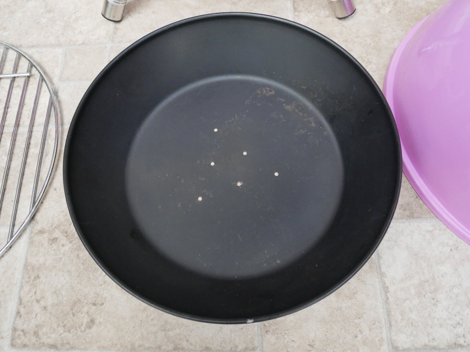 Griglie: Mini Kugelgrill (30 cm) – Usato da Niederwangen BE venduto da Benny.7 3