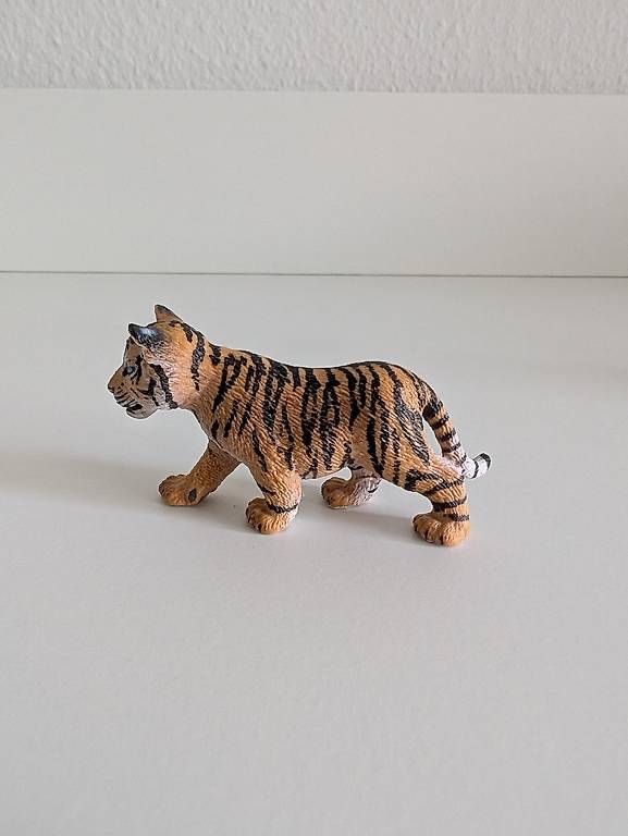 Spielzeuge: Schleich Tieger Baby  – Gebraucht aus Wangen b. Olten von kim_x9zn 1