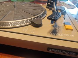 Lenco L833 DD Direct Drive Plattenspieler mit Rega Elys 2