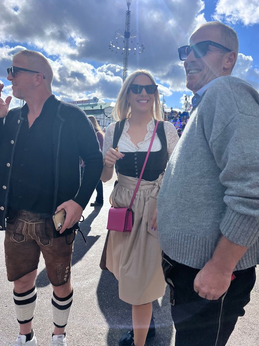 Kleider: Dirndl Grösse M – Gebraucht aus Mümliswil von Puurefrauescheis