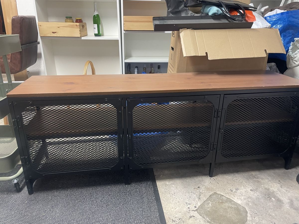 Commodes: Sidebord ikea Fjällbo – D'occasion à Allschwil par aliineq