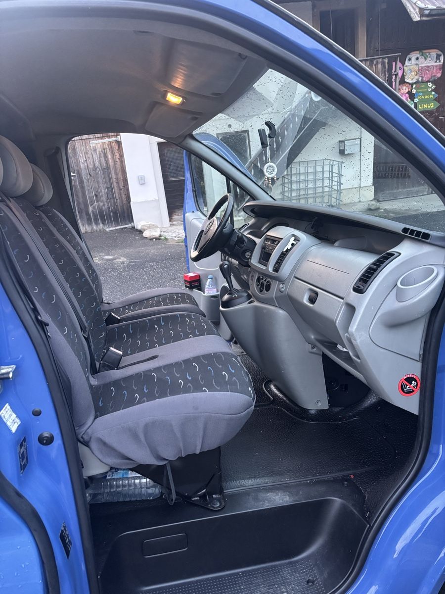 Opel Automobili: Opel Vivaro 25TD – Usato da Dürnten venduto da sel_znb9 4