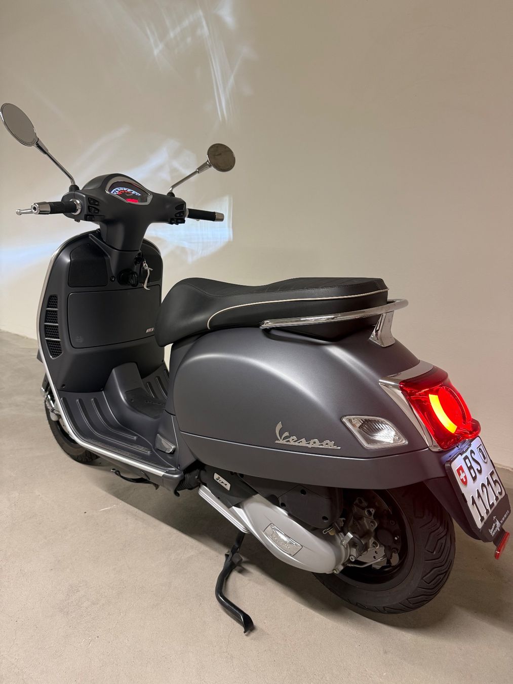 Vespa Scooter: Vespa GTS 125 – Usato da Basel venduto da mir_mx5k 2