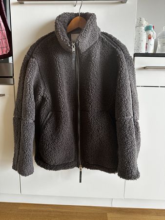 H&M flauschjacke grösse XS