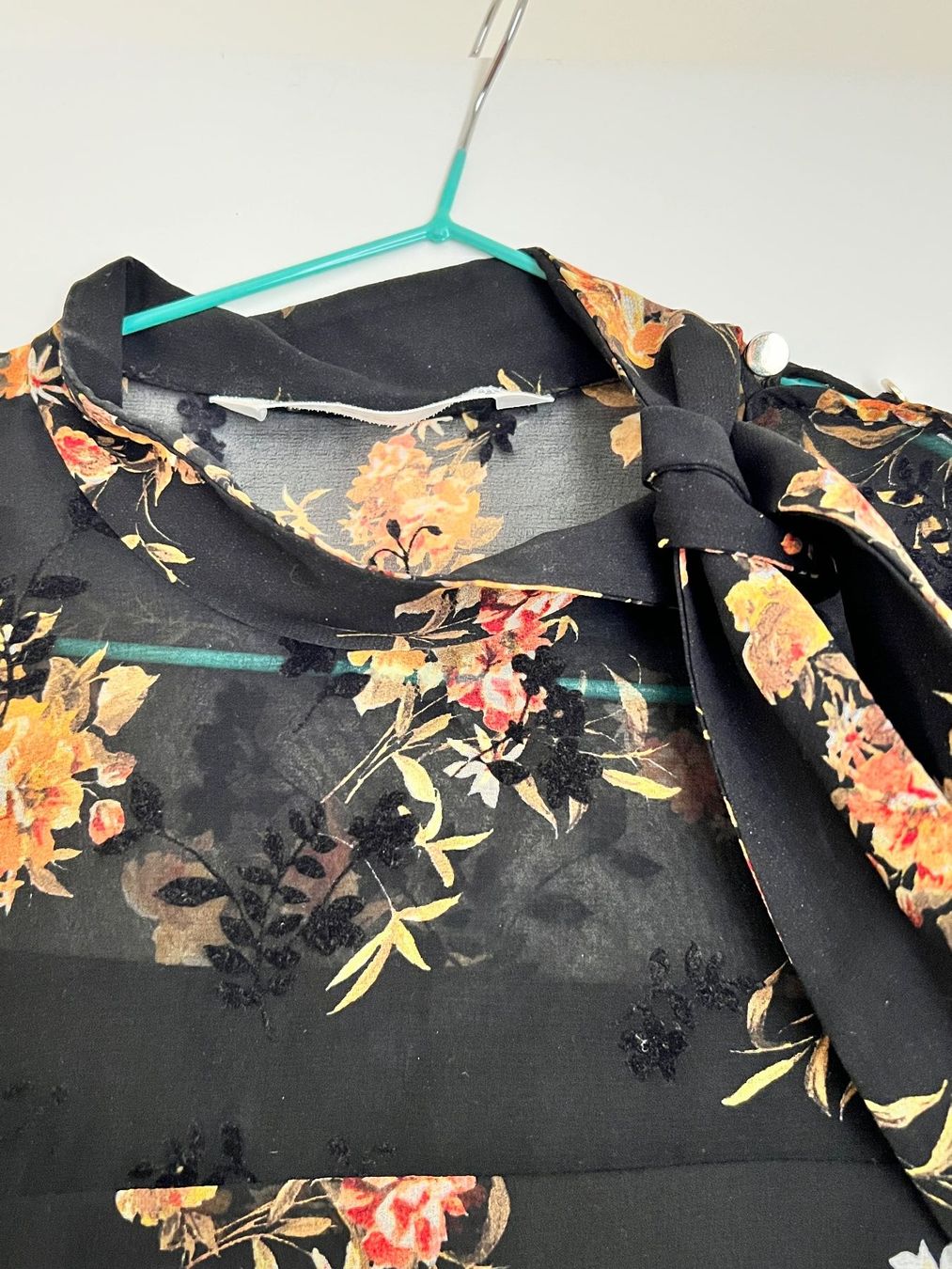 Zara Kleider: Zara Blumenkleid, Gr. M, schwarz transparent – Gebraucht aus Zürich von lexi_alex 2