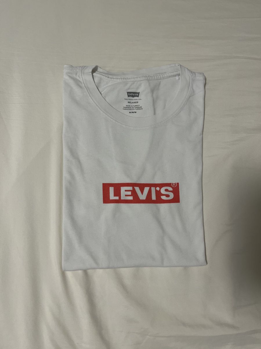 Levi's Hemden, T-Shirts & Polos: Levi‘s T-Shirt – Gebraucht aus Sarnen von flo_25mp