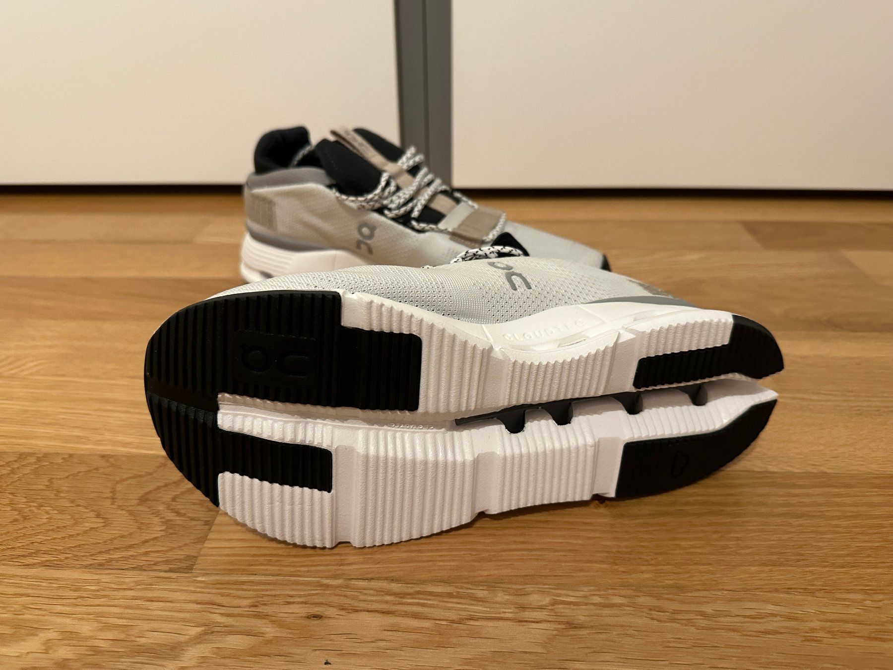 On Scarpe da uomo: On Cloud Schuhe Grösse 40 – Nuovo (secondo la descrizione) da Alpnach-Dorf venduto da Skai0 3