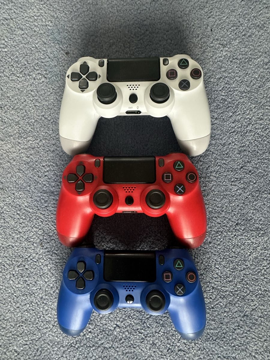 Controller: PS4 Kontroller mit Mängel – Usato da Wildegg venduto da loi_2nmj
